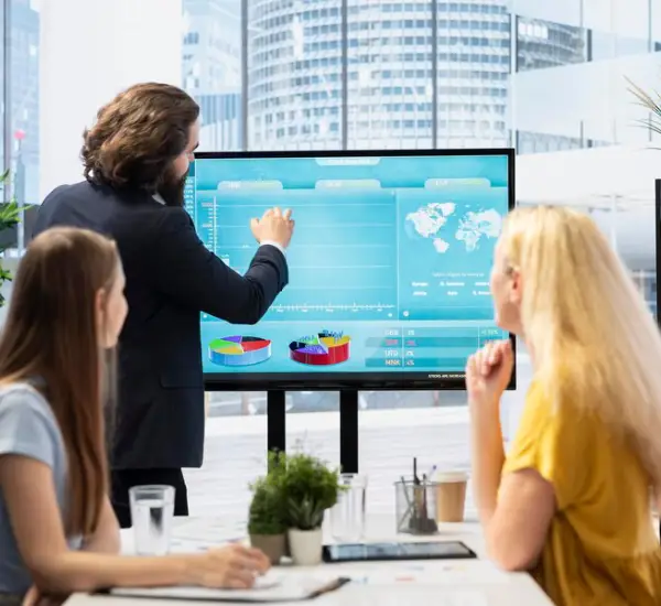 Benefits of Leveraging Digital Marketing Strategies for Travel Businesses
