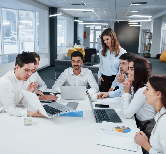 Tips for standing out and capturing the attention of potential customers